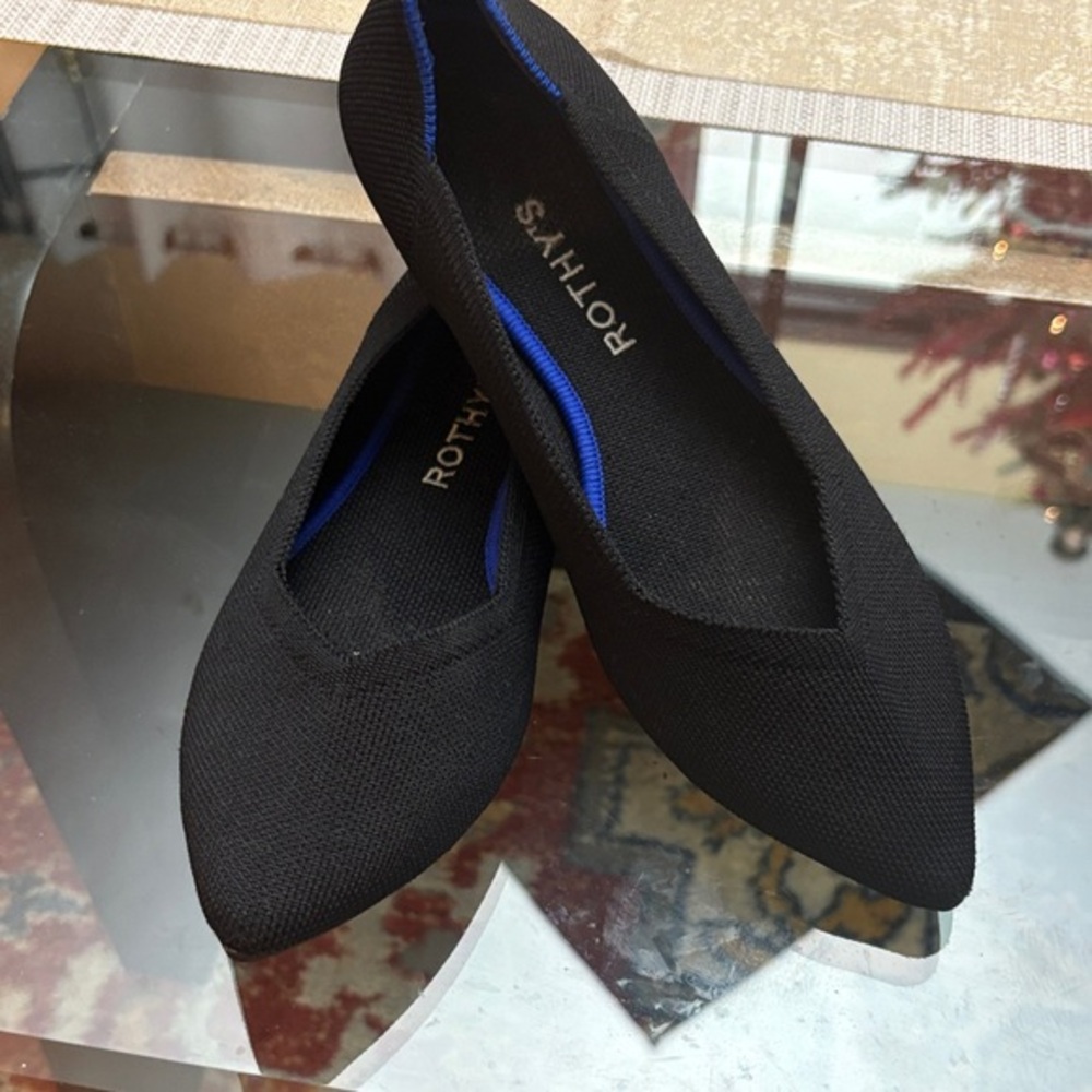 Rothy's Women's Black and Blue Flats 🥿 W9